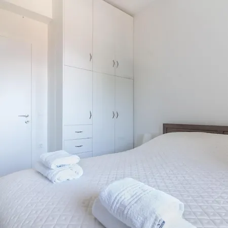 בית נופש Vina's Stone House