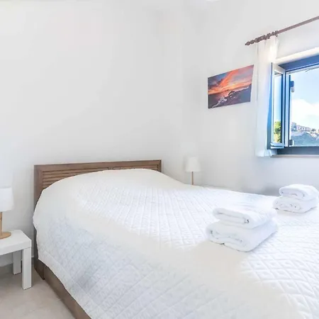 Vina's Stone House Tatil Evi