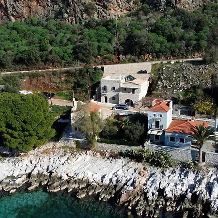 Vina's Stone House Holiday home Limeni