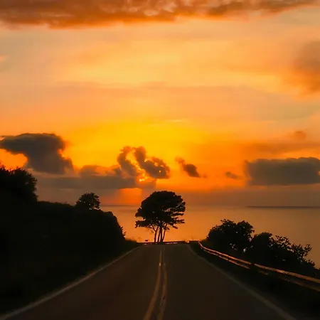 Vina's Stone House Tatil Evi Liménion