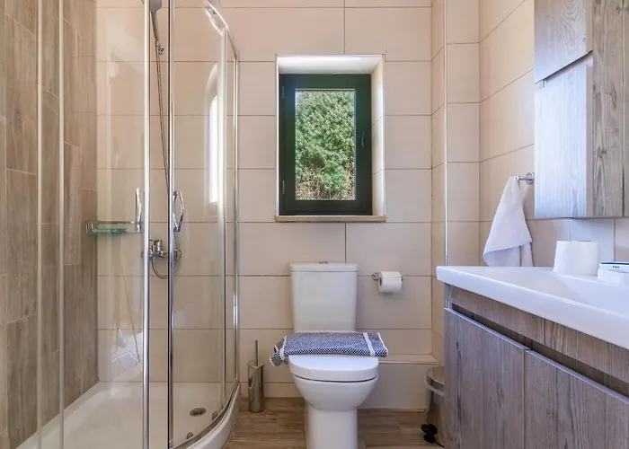 Vina's Stone House Holiday home