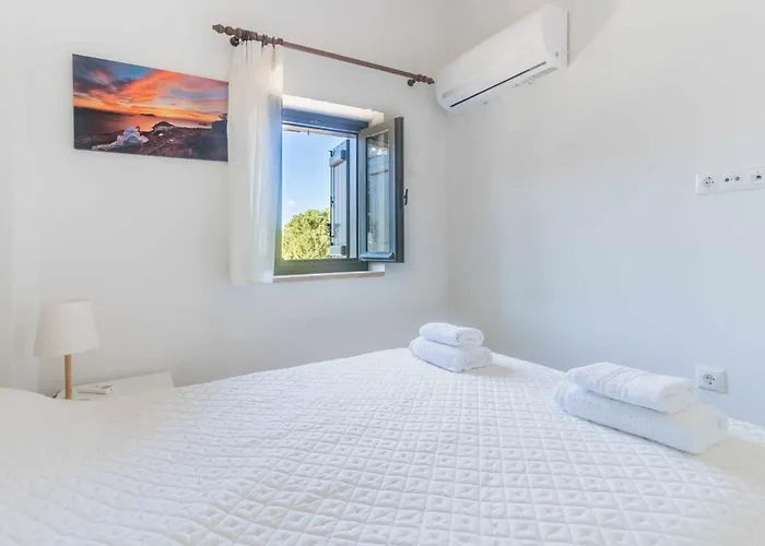 Holiday home Vina's Stone House